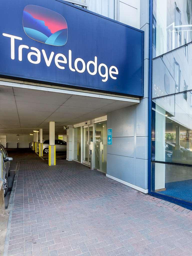 Travelodge Guildford Exterior photo