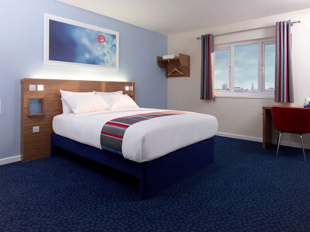 Travelodge Guildford Room photo